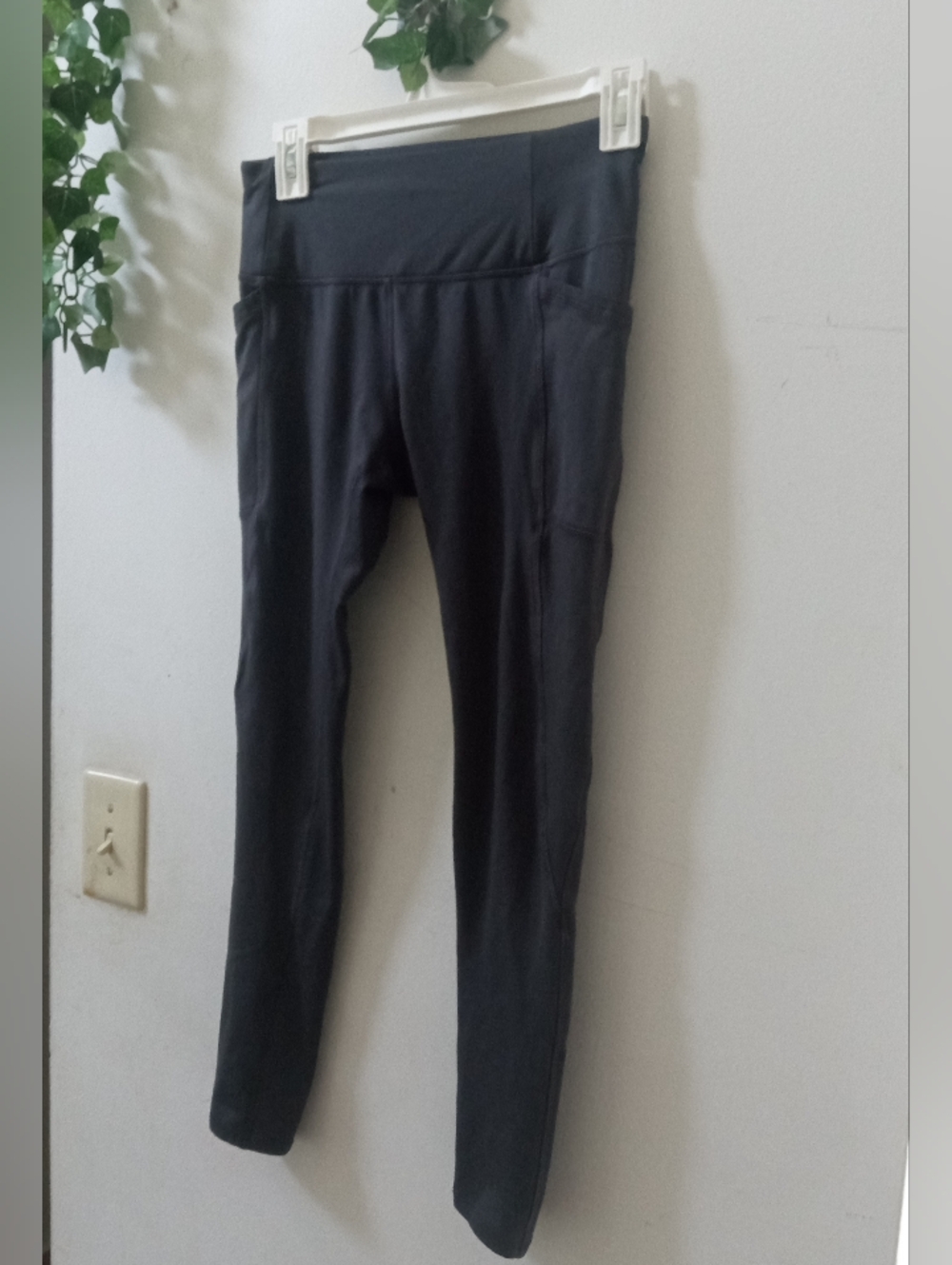 DSG Grey High-Waist Leggings with Side Pocket